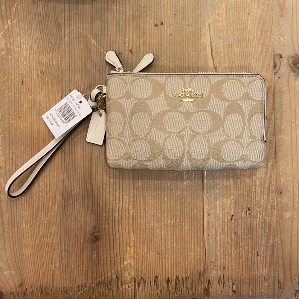 COACH Double-Corner Zip Wallet